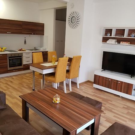 Sky Apartments Strumica Luaran gambar