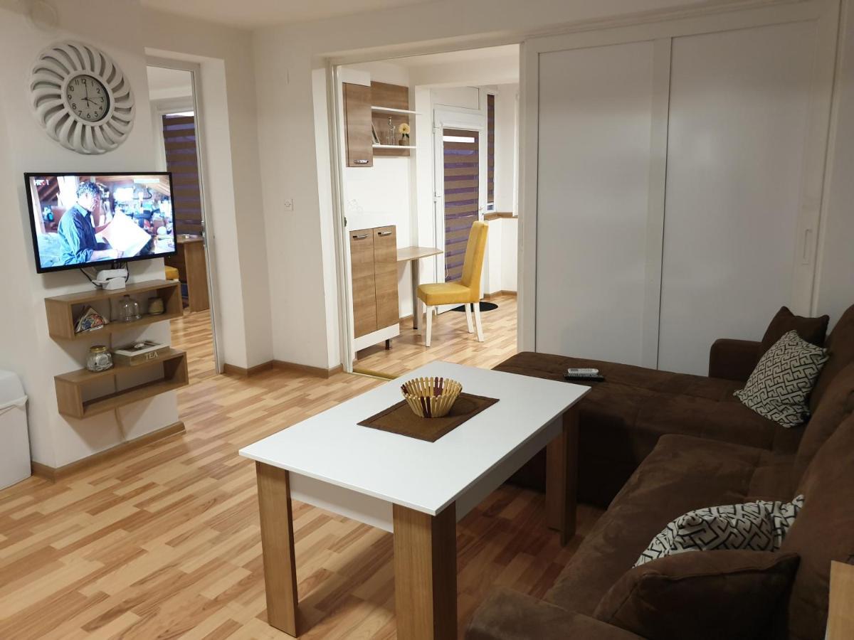 Sky Apartments Strumica Luaran gambar
