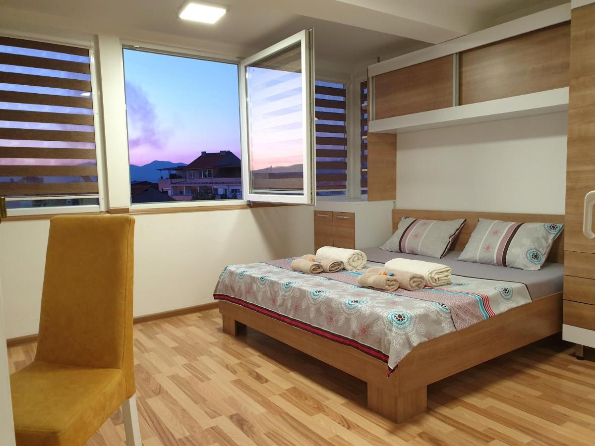 Sky Apartments Strumica Luaran gambar