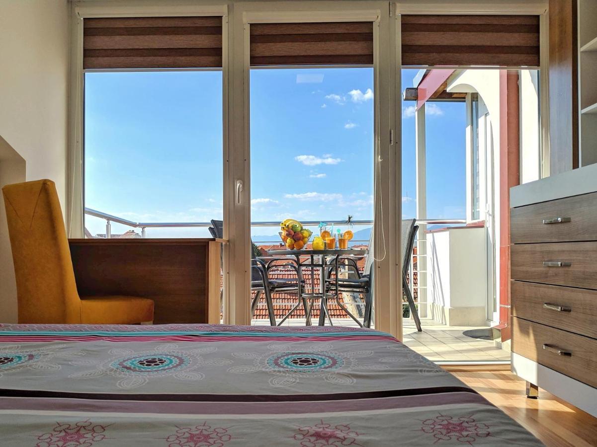 Sky Apartments Strumica Luaran gambar