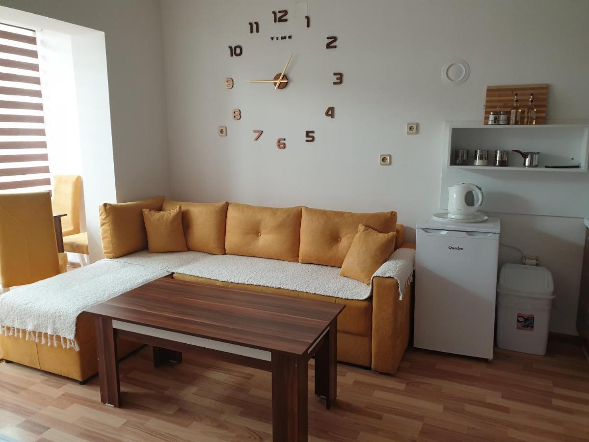 Sky Apartments Strumica Luaran gambar